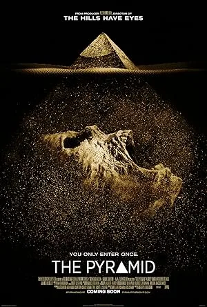 Piramitin Laneti film afişi